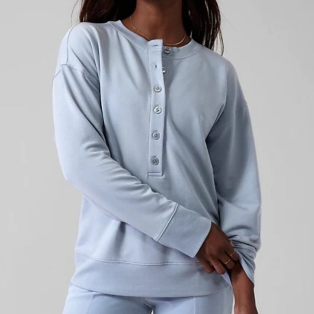 Athleta Henley Crew Neck Sweater Blue size Medium - Picture 1 of 11